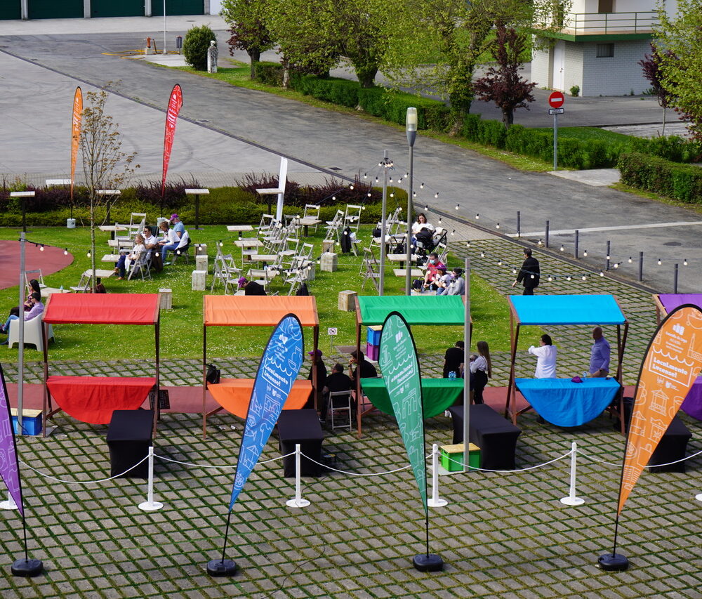 Stand modelo Parada de madera